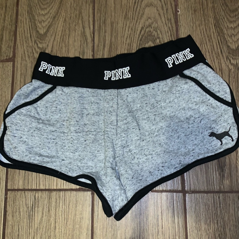 ✨✨ PINK VICTORIAS SECRET SLEEPING SHORTS✨✨